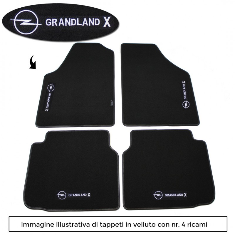 Logo GRANDLAND X con 4 ricami diretti su tappeti anteriori e posteriori