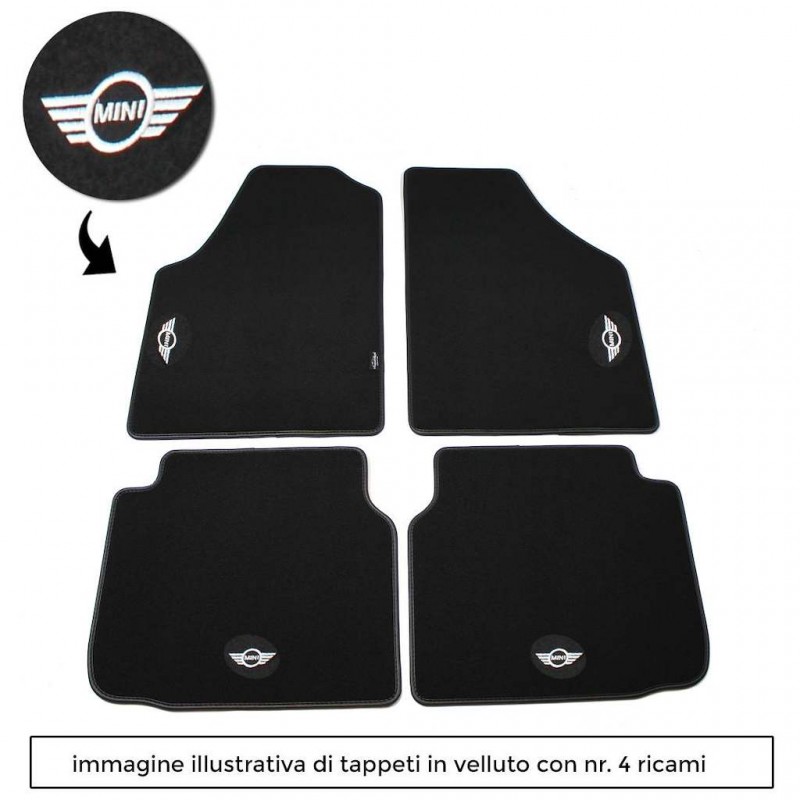 Logo MINI con 4 ricami diretti su tappeti anteriori e posteriori